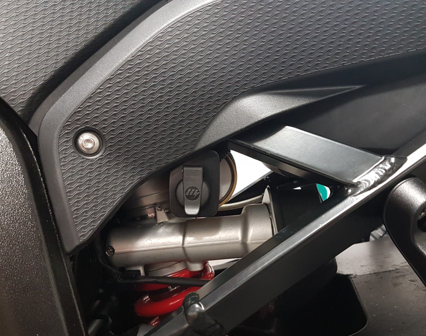Power supply Accessories, Mods, and Appearance BMW S1000XR